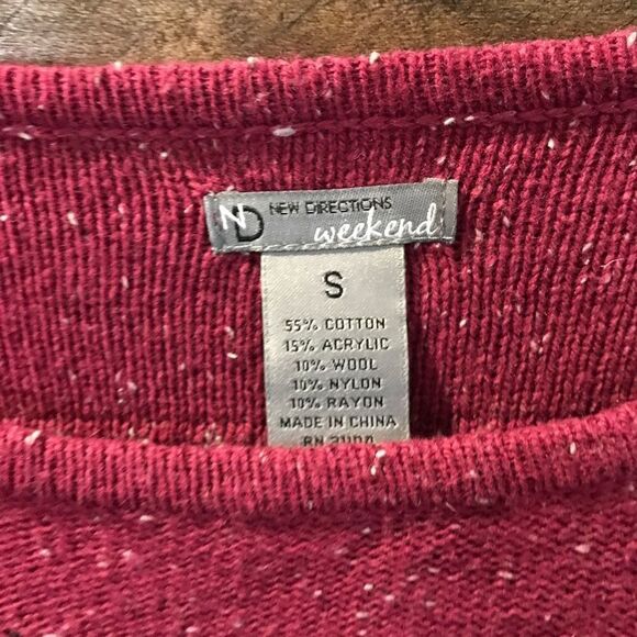- New Direction Weekend Sweater • Size : Small - Picture 2 of 7